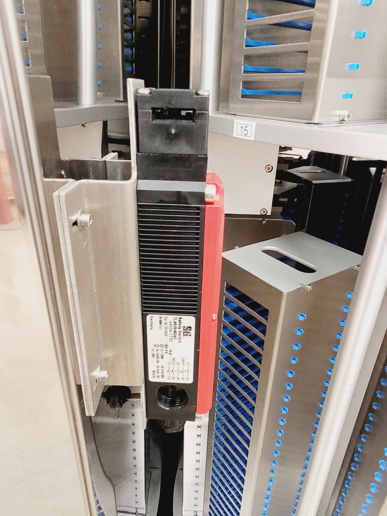 Image of CrystalMation Rigaku Minstrel HT & Gallery 700 Incubator System Lab