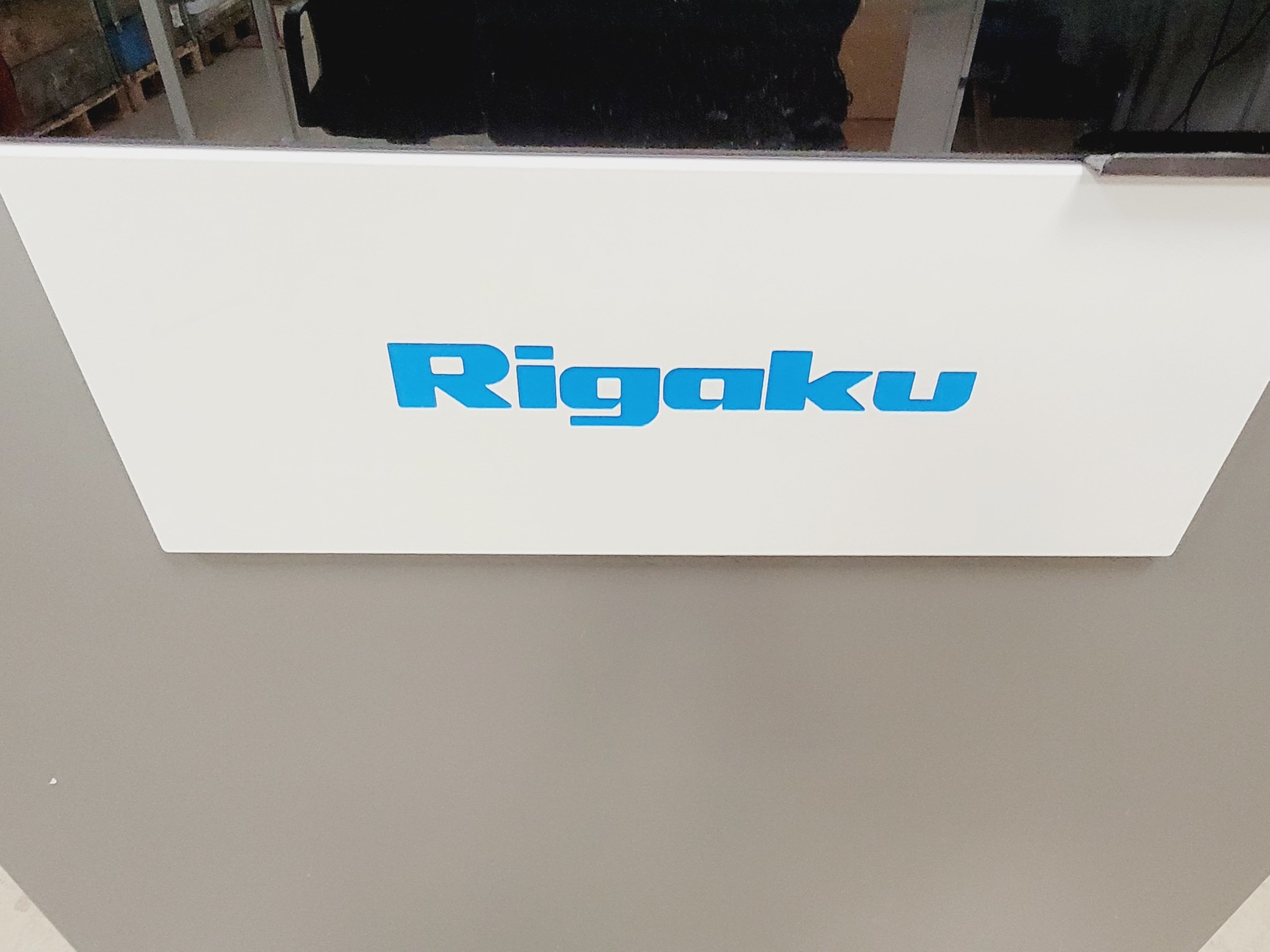 Image of CrystalMation Rigaku Minstrel HT & Gallery 700 Incubator System Lab