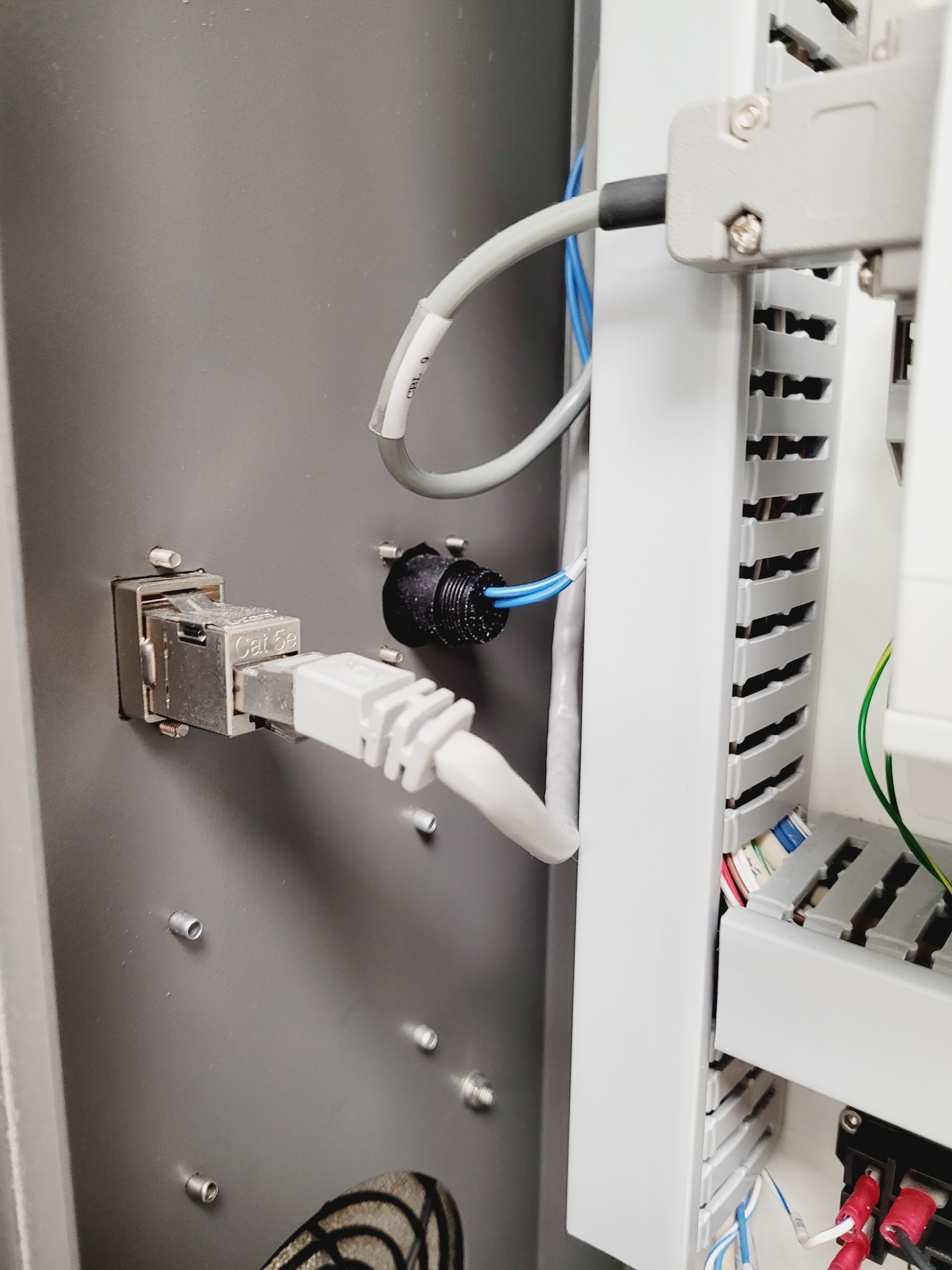 Image of CrystalMation Rigaku Minstrel HT & Gallery 700 Incubator System Lab