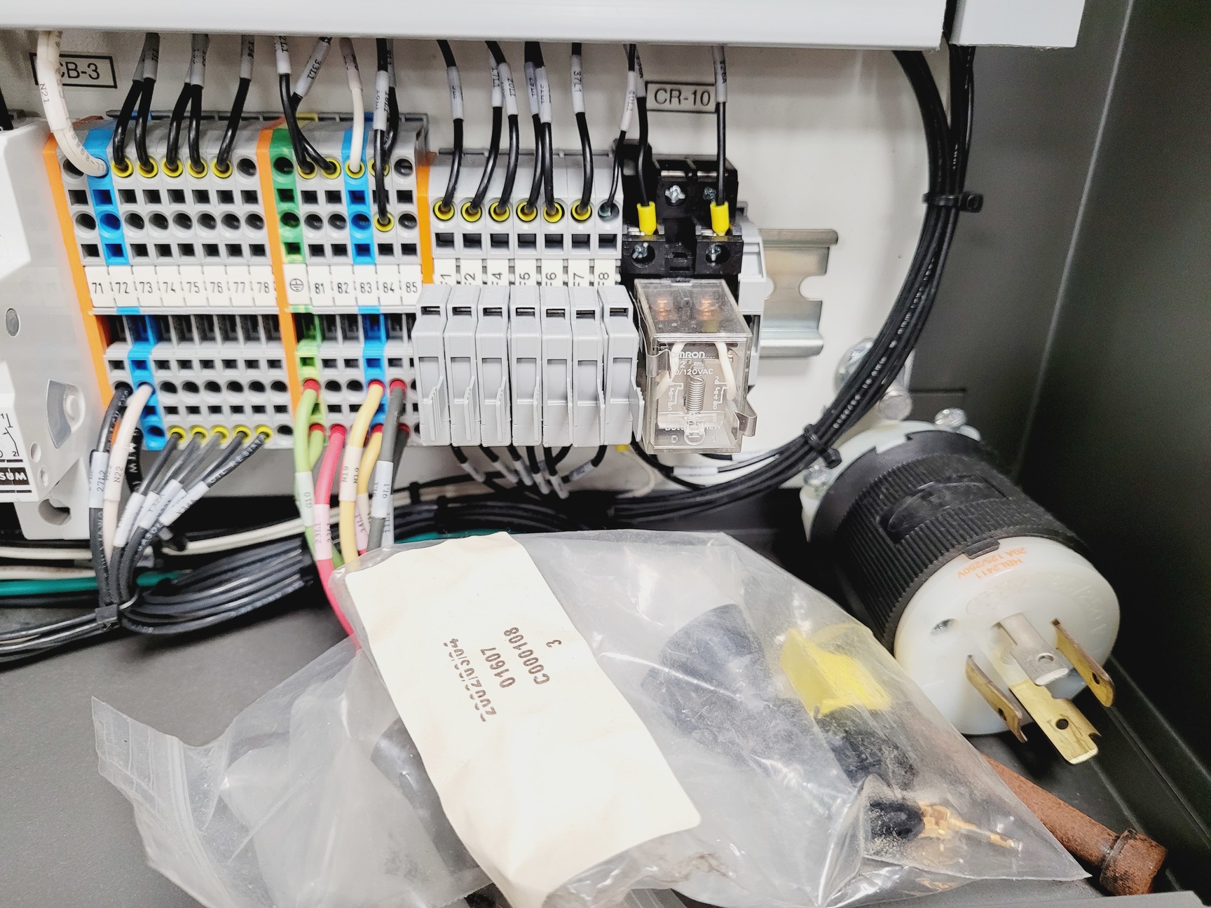 Image of CrystalMation Rigaku Minstrel HT & Gallery 700 Incubator System Lab