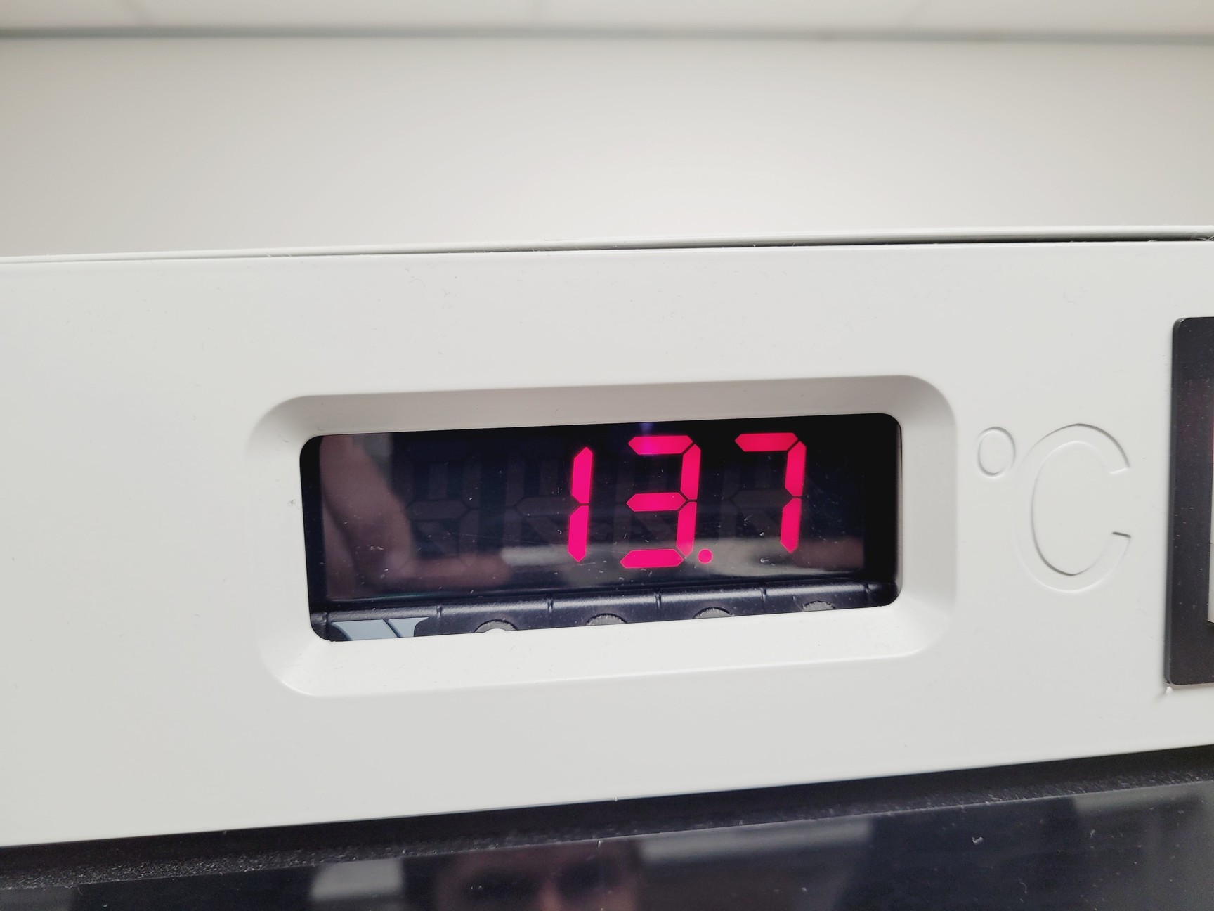 Image of CrystalMation Rigaku Minstrel HT & Gallery 700 Incubator System Lab