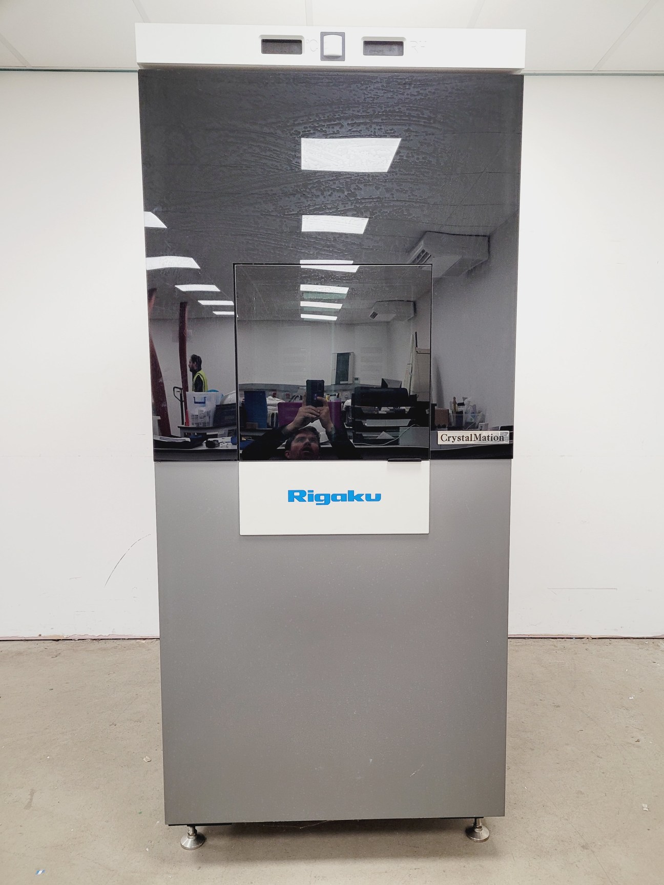 Image of CrystalMation Rigaku Minstrel HT & Gallery 700 Incubator System Lab