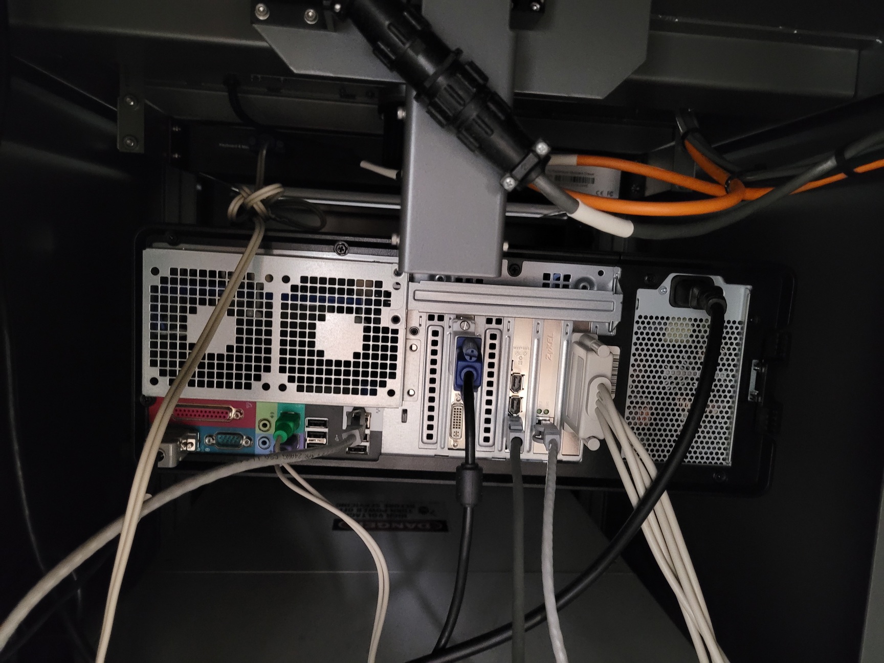 Image of CrystalMation Rigaku Minstrel HT & Gallery 700 Incubator System Lab