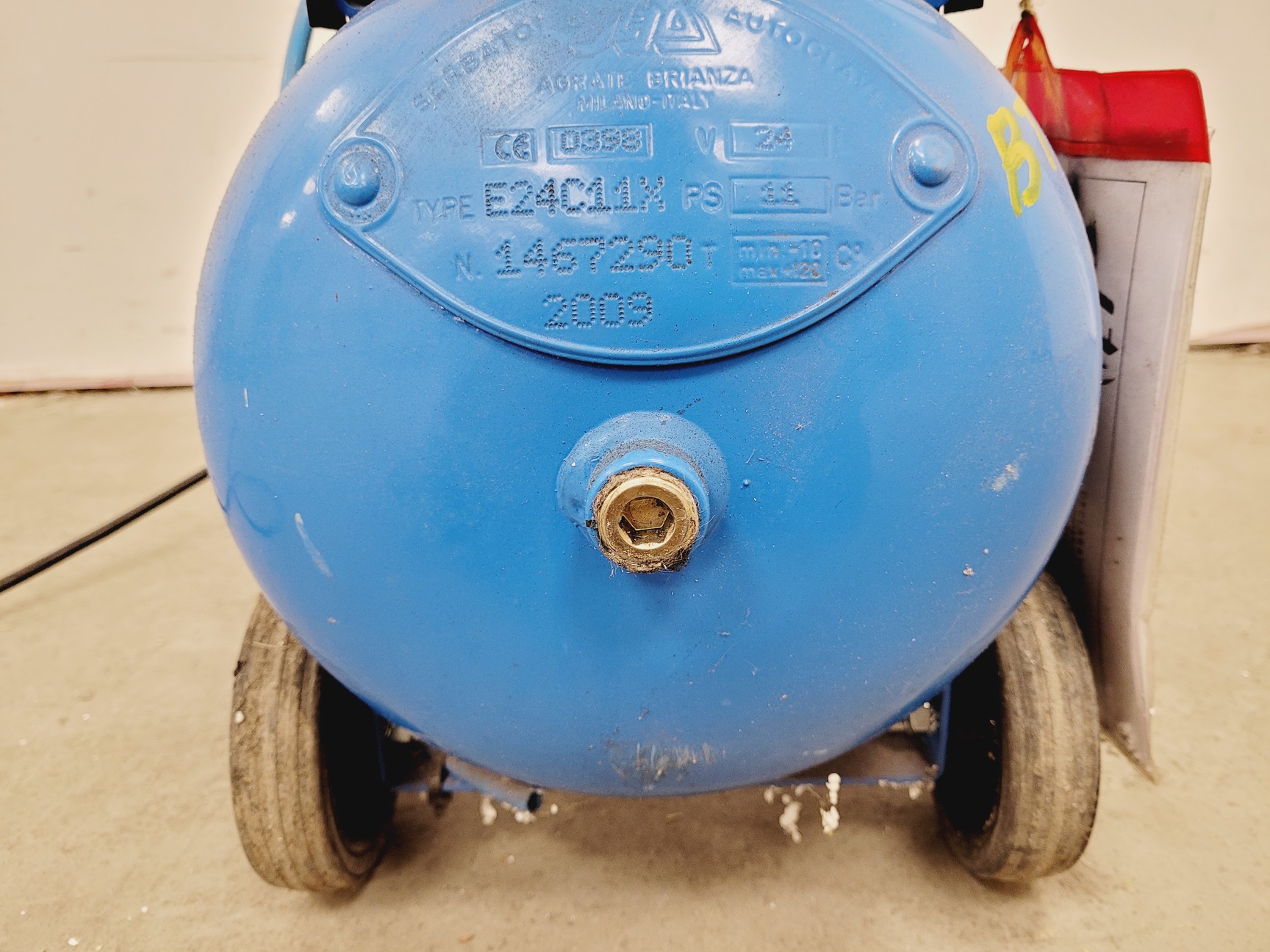 Image of Mil-Tek Polystyrene Compactor  Model - EPS 900 & MT-1 Compressor