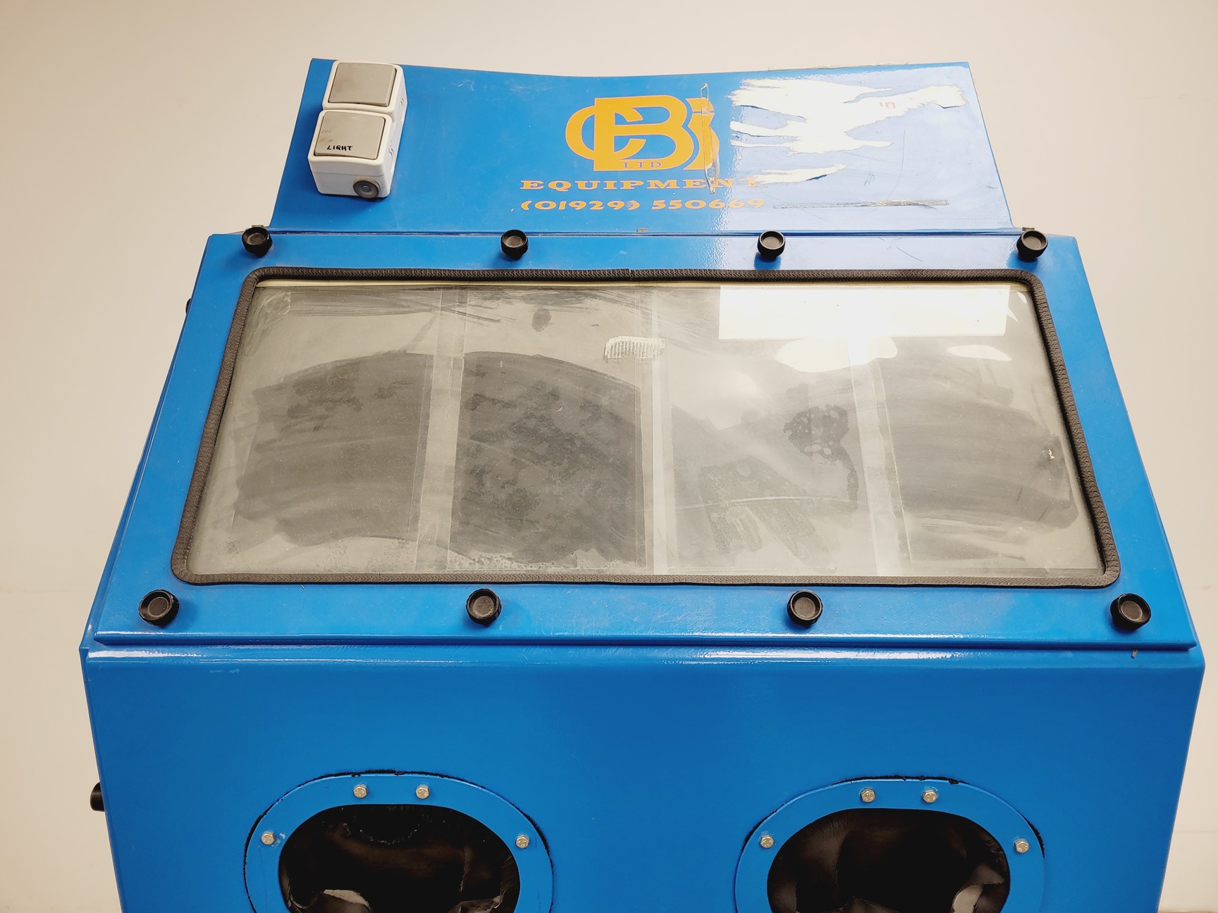 Image of CBI Equipment Air Blast Shot Blaster Blasting Cabinet/Machine
