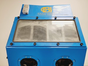 Thumbnail image of CBI Equipment Air Blast Shot Blaster Blasting Cabinet/Machine