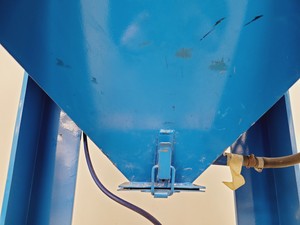 Thumbnail image of CBI Equipment Air Blast Shot Blaster Blasting Cabinet/Machine