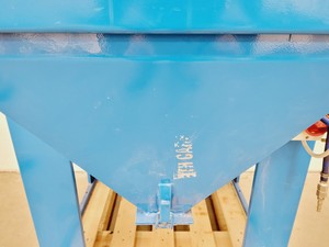 Thumbnail image of CBI Equipment Air Blast Shot Blaster Blasting Cabinet/Machine