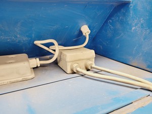 Thumbnail image of CBI Equipment Air Blast Shot Blaster Blasting Cabinet/Machine