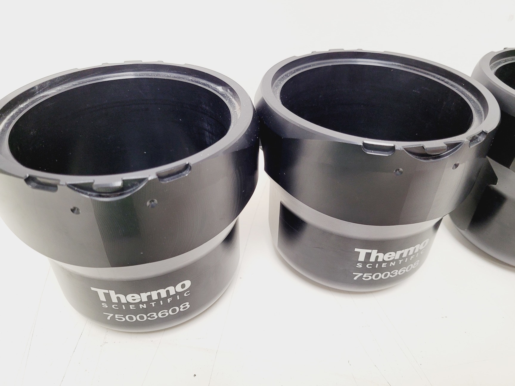 Image of Thermo Scientific Heraeus Multifuge X3R Centrifuge with 4700RPM Rotor Lab