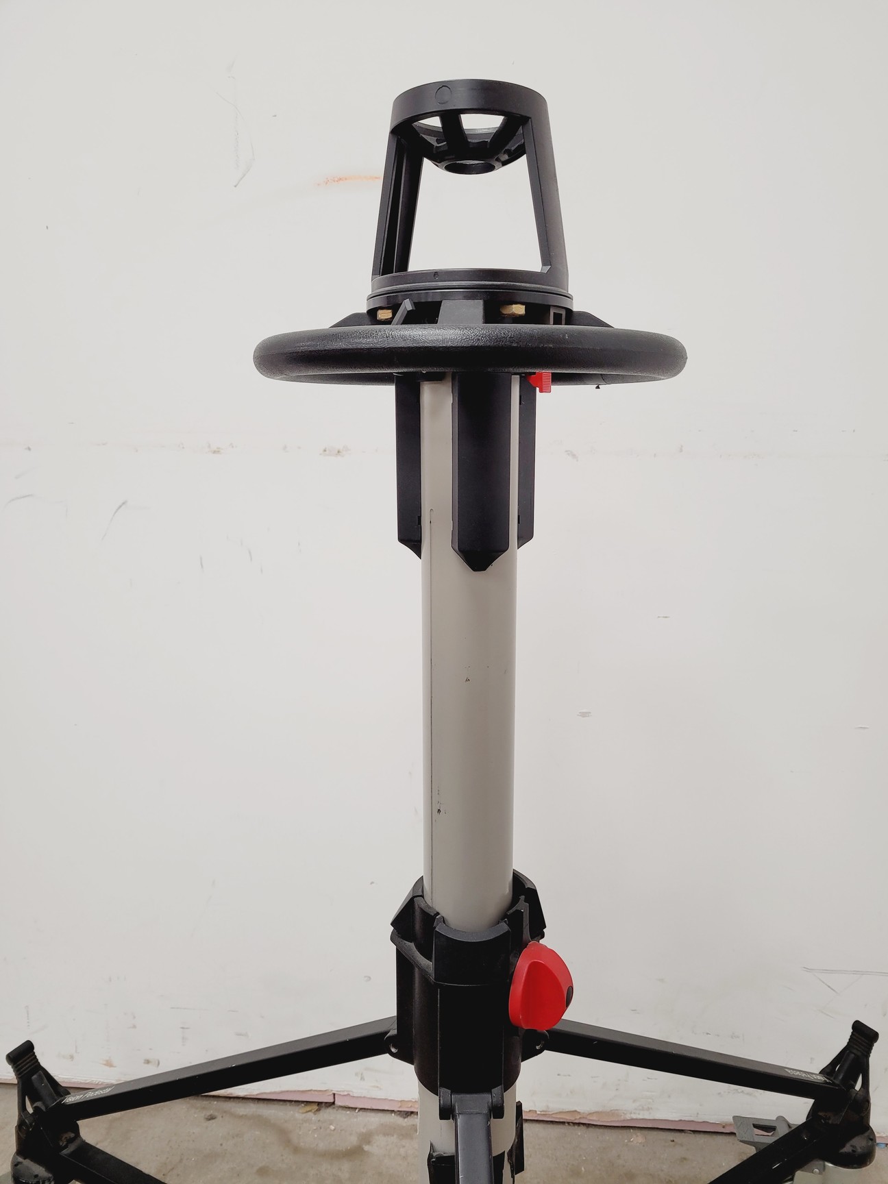 Image of Vinten Vision Pedestal Studio Camera Pedestal