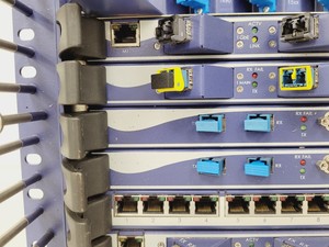 Thumbnail image of 13 x Flexlight Networks Optimate Units - 2500LT - 510NT - 530NT & Brackets