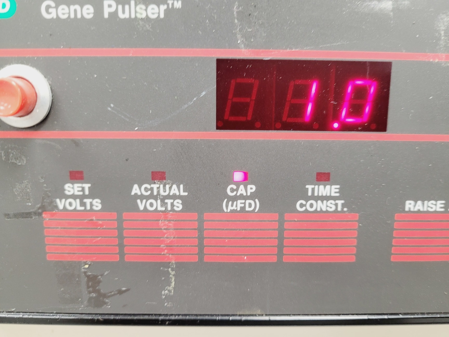 Image of Bio-Rad Gene Pulser Pulse Controller Capacitance Extender System  Shock Chambers