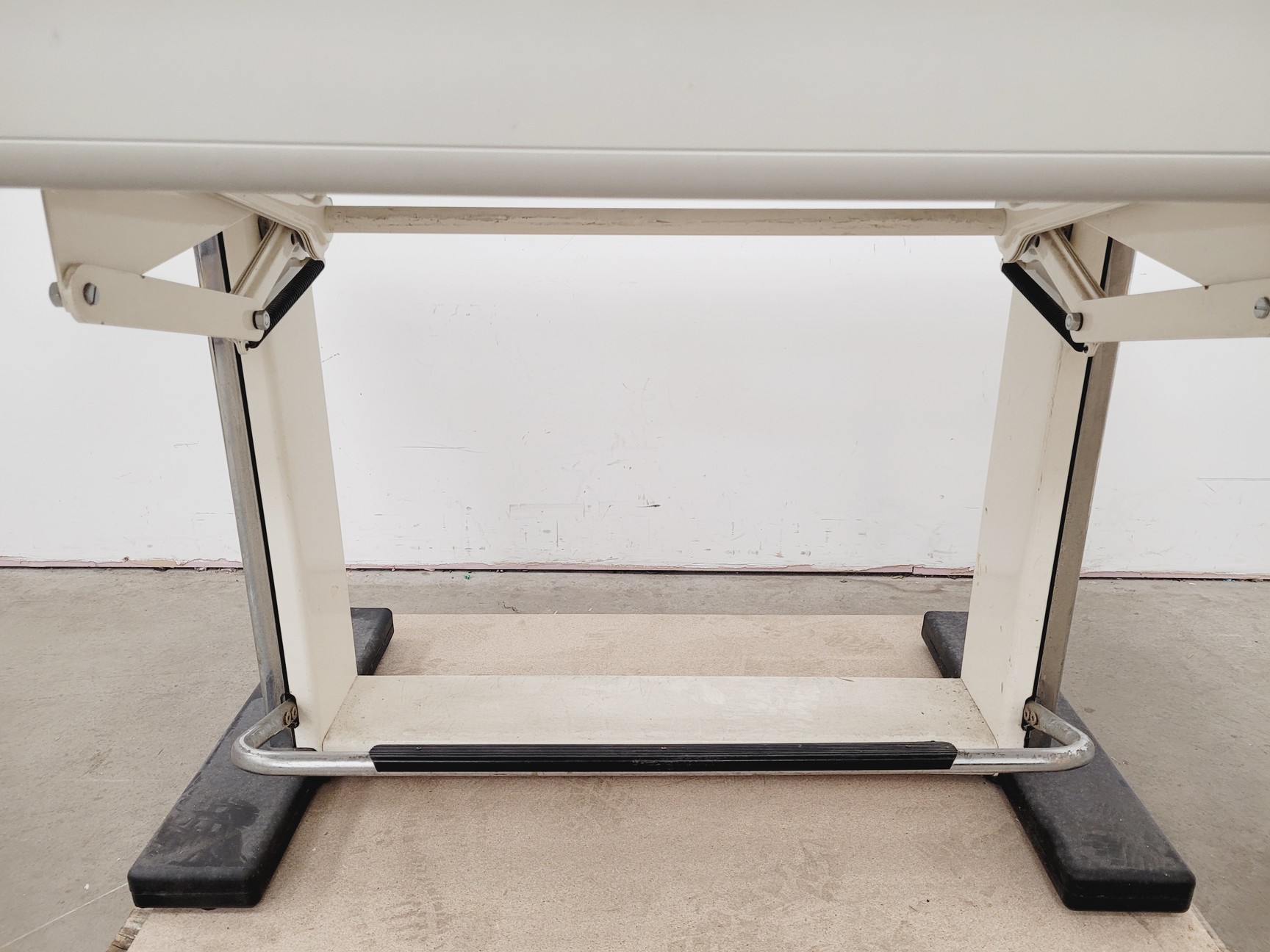 Image of Neolt Illuminated  Drawing Table/Board with Tilt Control  Model - LUX 100X150