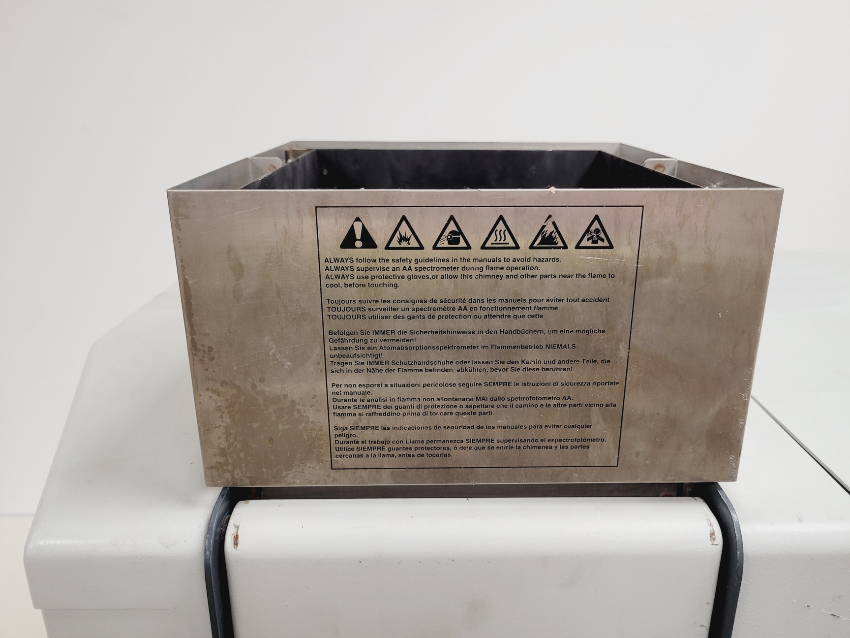 Image of Varian SpectrAA Atomic Absorption Spectrometer  Model - 220FS 