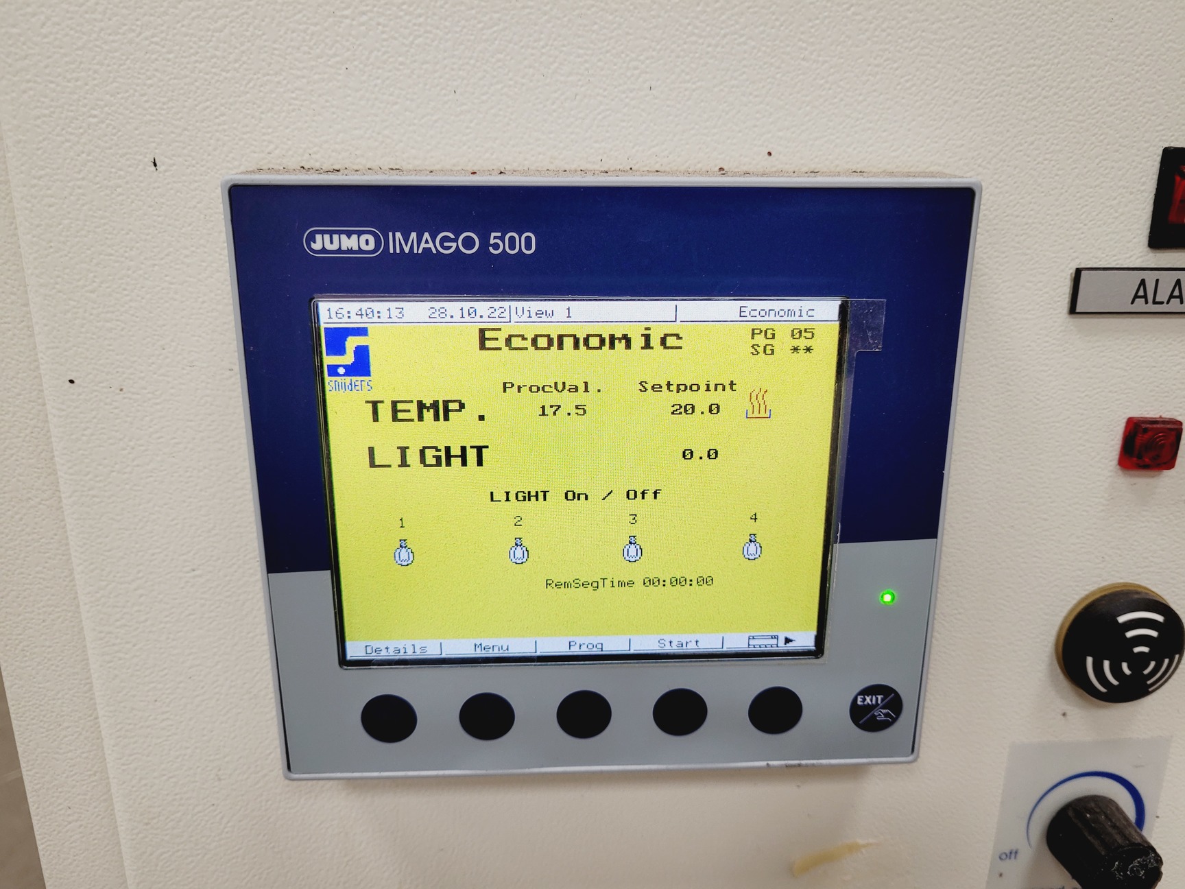 Image of Snijders Scientific Growth Chamber ECD01E  Climate System Lab