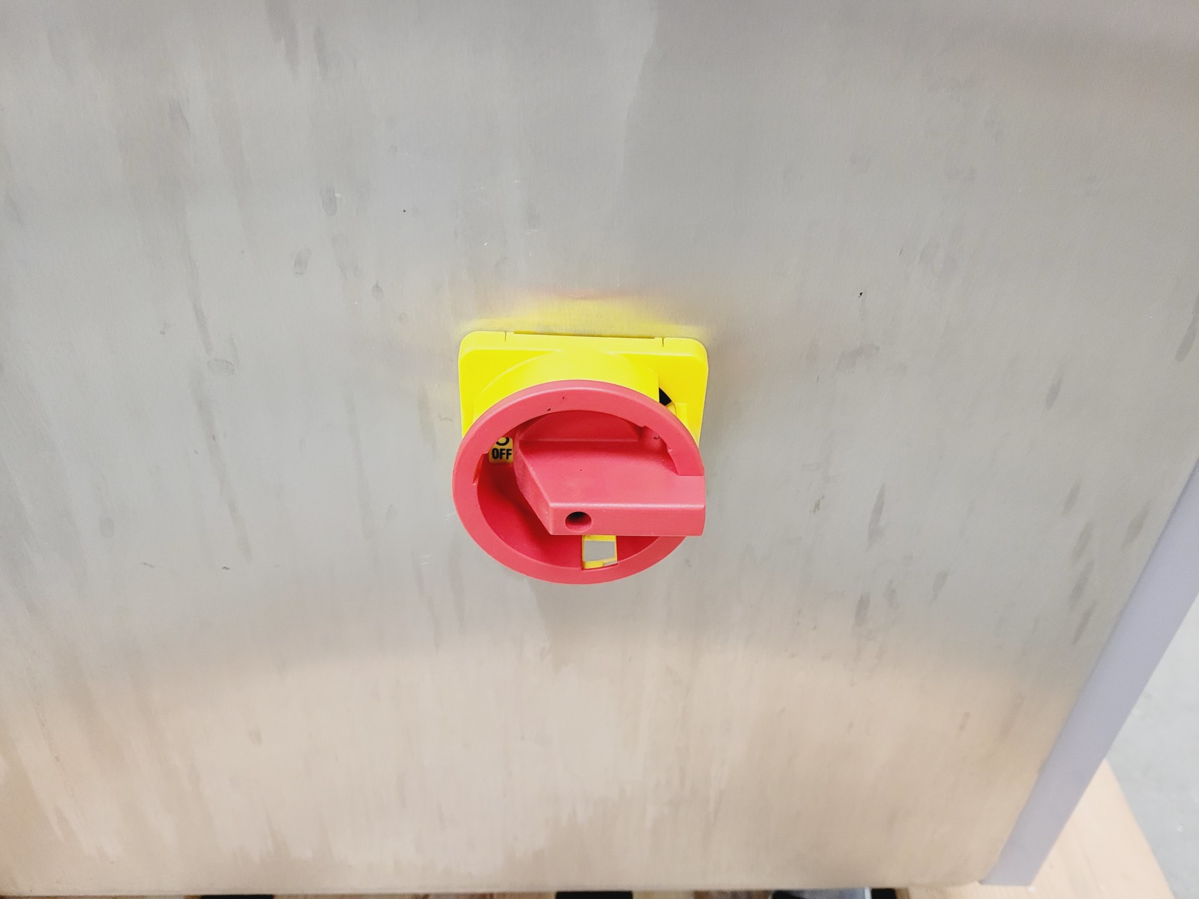 Image of Boxer Autoclave  Machine Type -200/75LR Lab