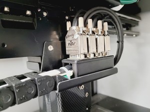 Thumbnail image of Genetix QArray 2 Microarray Printer Plant Cloning Unit Lab (No Control Unit)