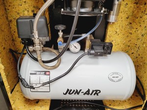 Thumbnail image of Genetix QArray 2 Microarray Printer Plant Cloning Unit Lab (No Control Unit)