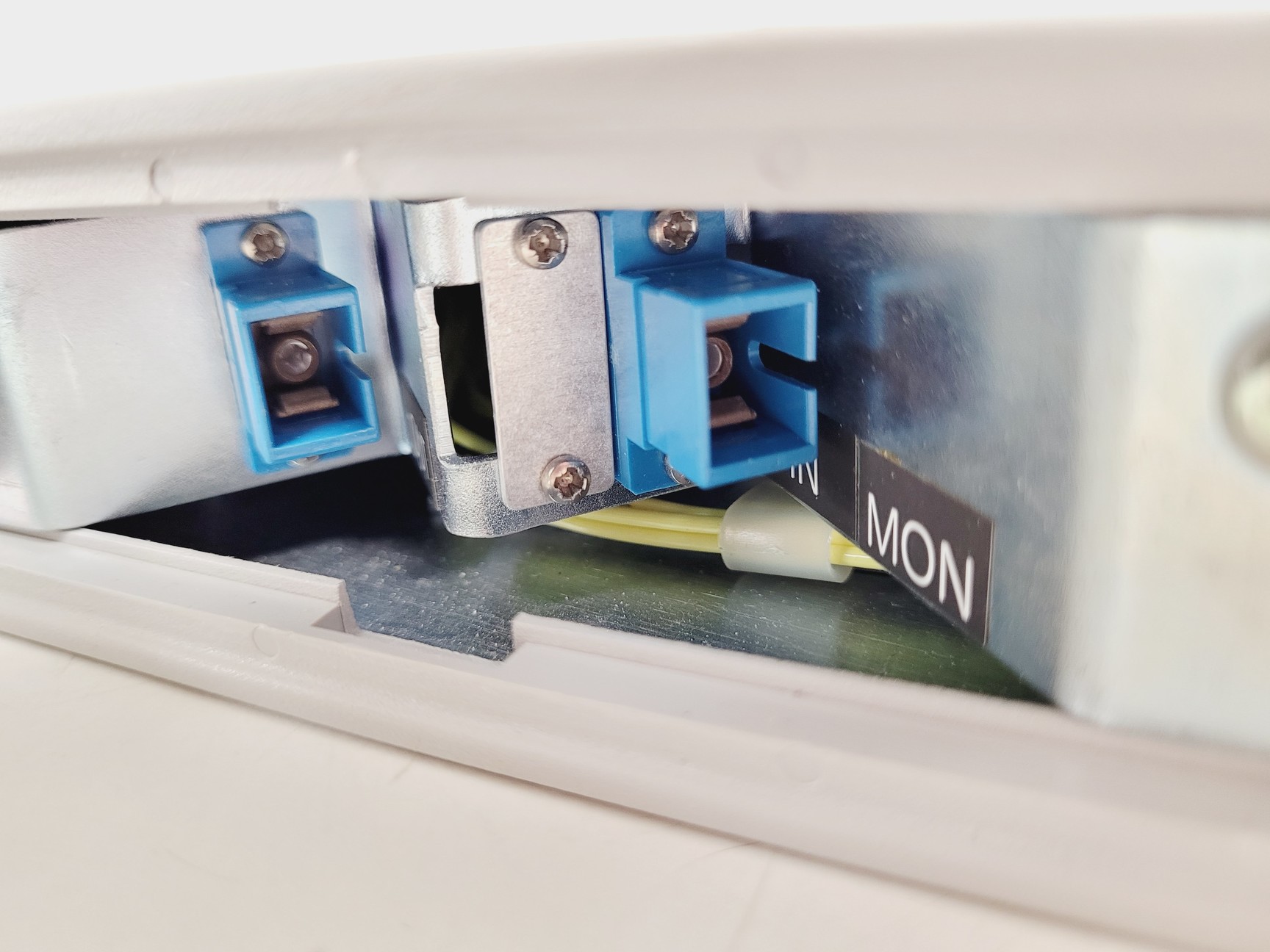 Image of Nortel Erbium Doped Fiber Amplifier with Key Model FA17UFAC-119C28 Lab