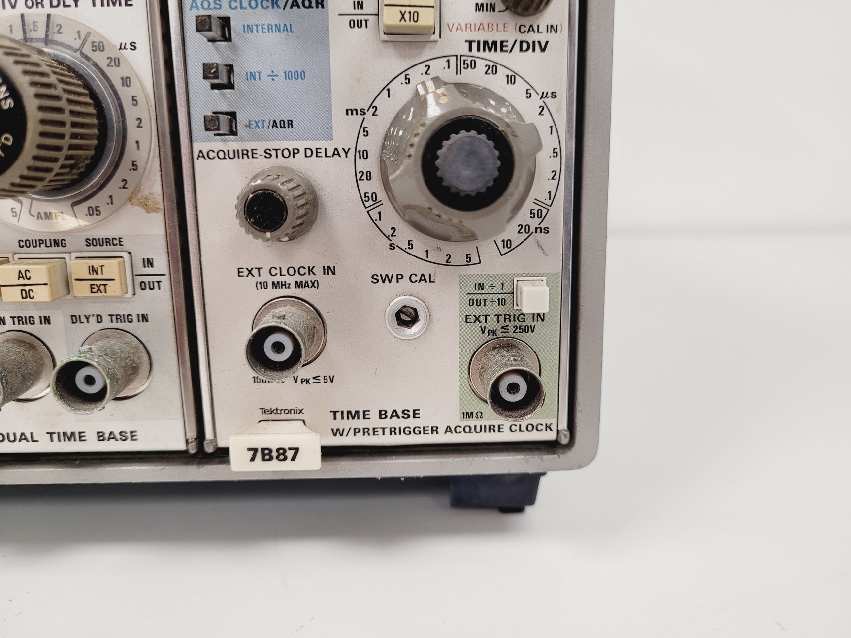 Image of Tektronix Large Screen Vertical Oscilloscope Model 7603 Lab