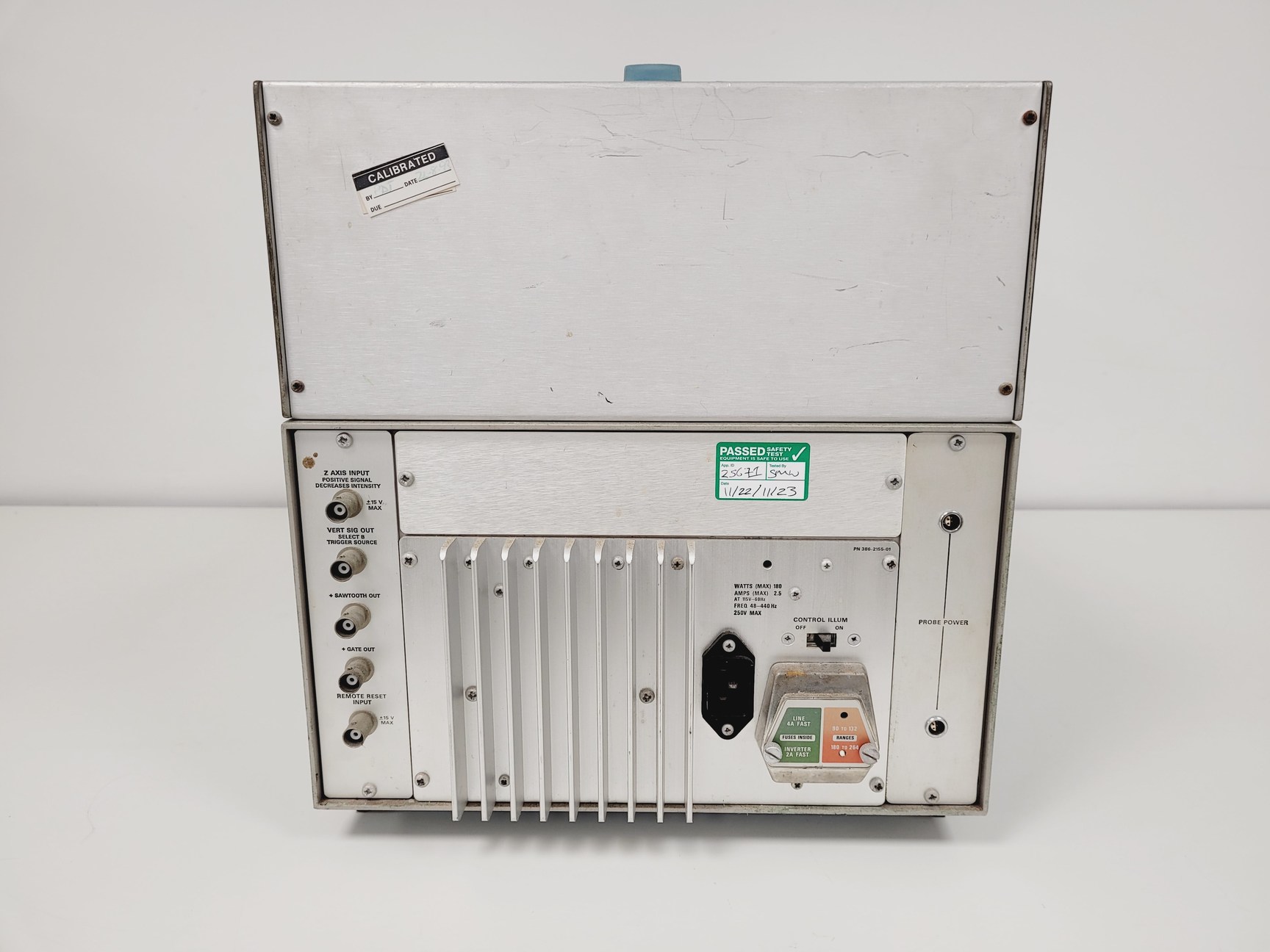Image of Tectronix Acquisition Oscilloscope Unit  Model 7704 A Lab