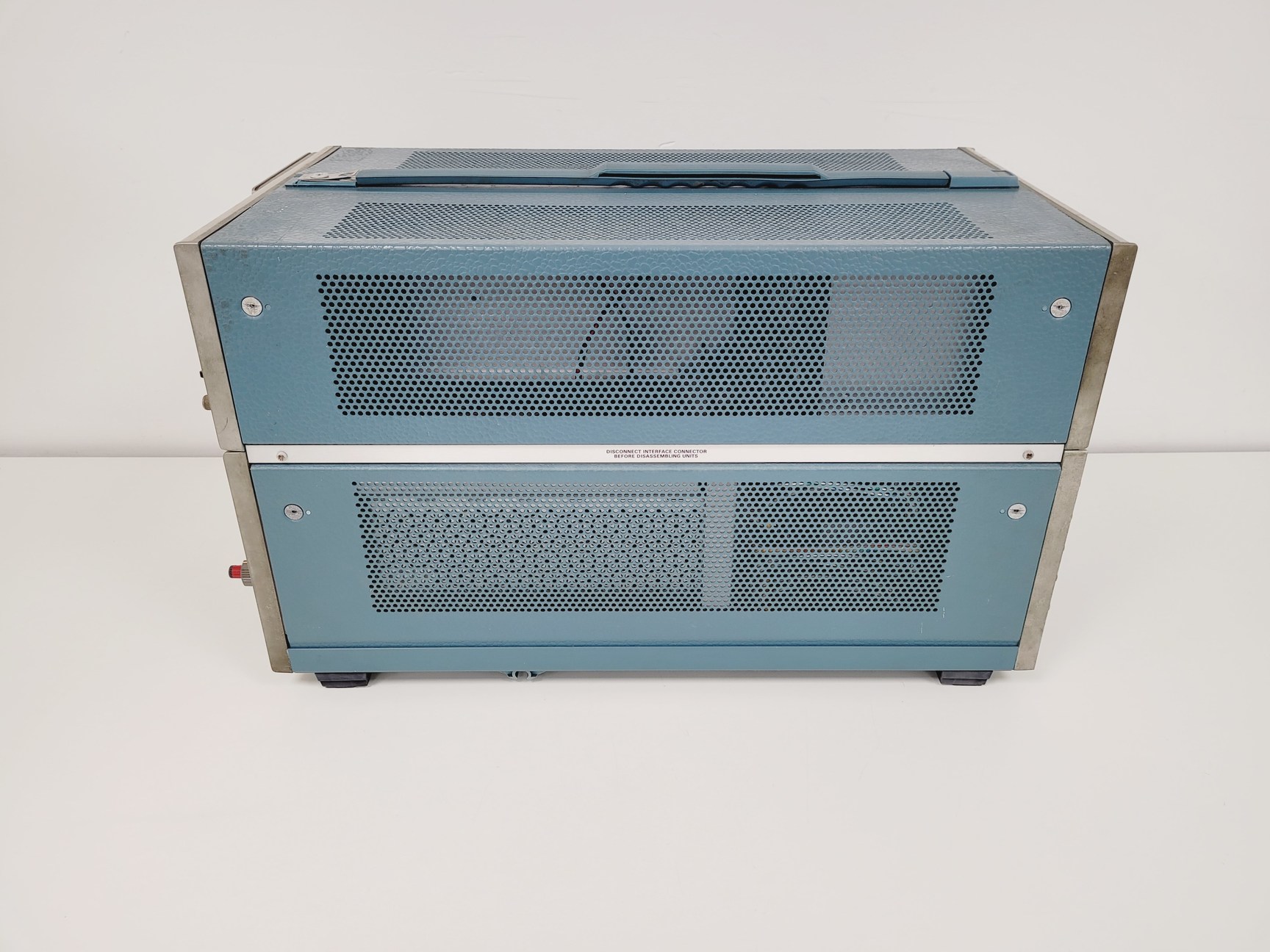Image of Tectronix Acquisition Oscilloscope Unit  Model 7704 A Lab
