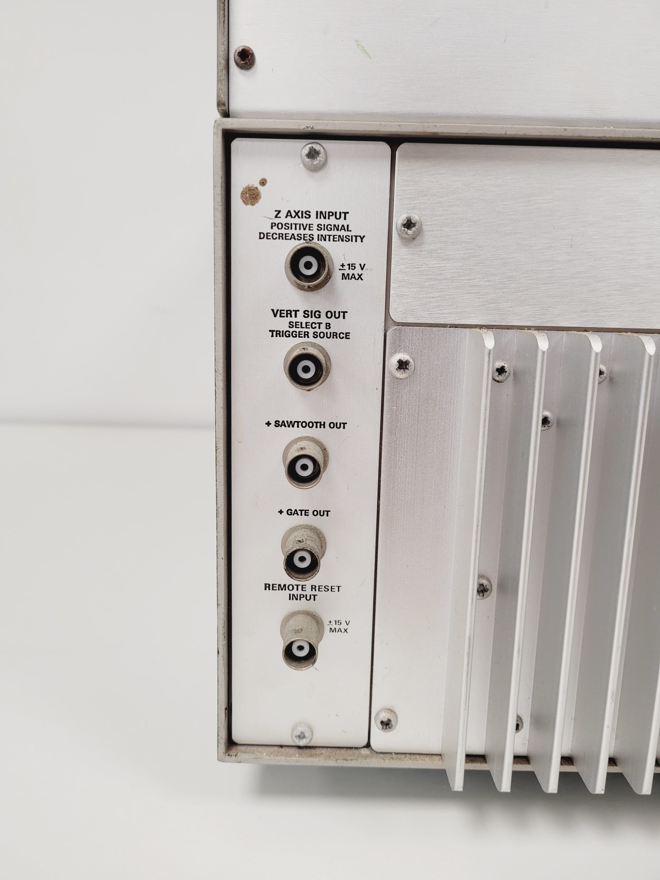Image of Tectronix Acquisition Oscilloscope Unit  Model 7704 A Lab