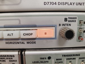 Thumbnail image of Tectronix Acquisition Oscilloscope Unit  Model 7704 A Lab
