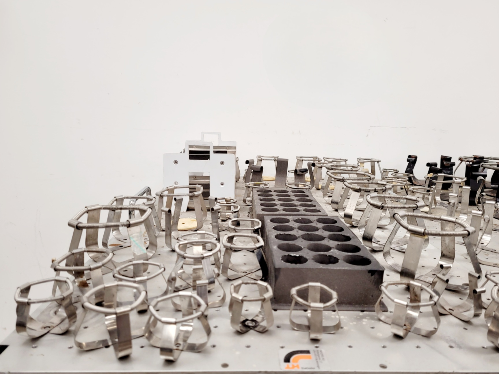 Image of 6 x Infors Fixed-configuration Platform Shaker Plates with Accessories