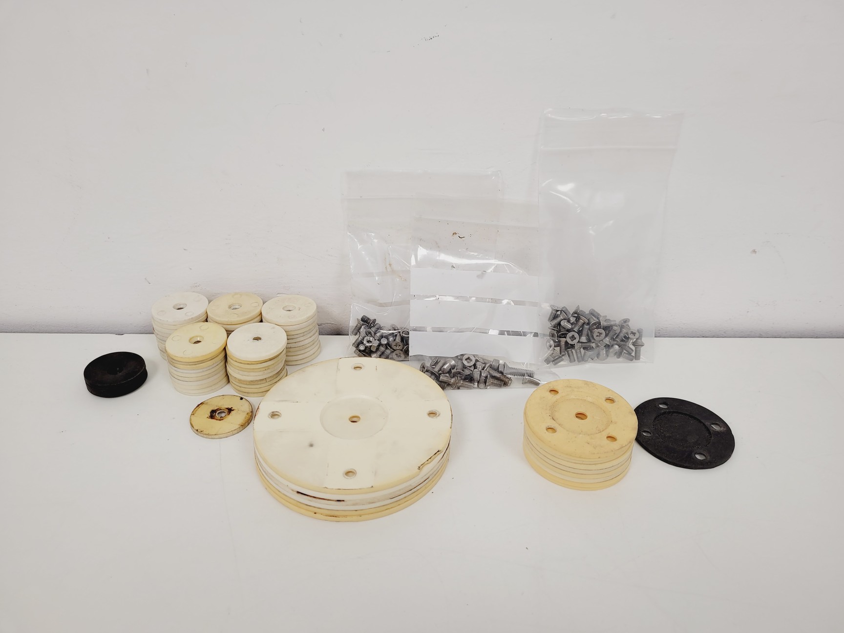 Image of 6 x Infors Fixed-configuration Platform Shaker Plates with Accessories