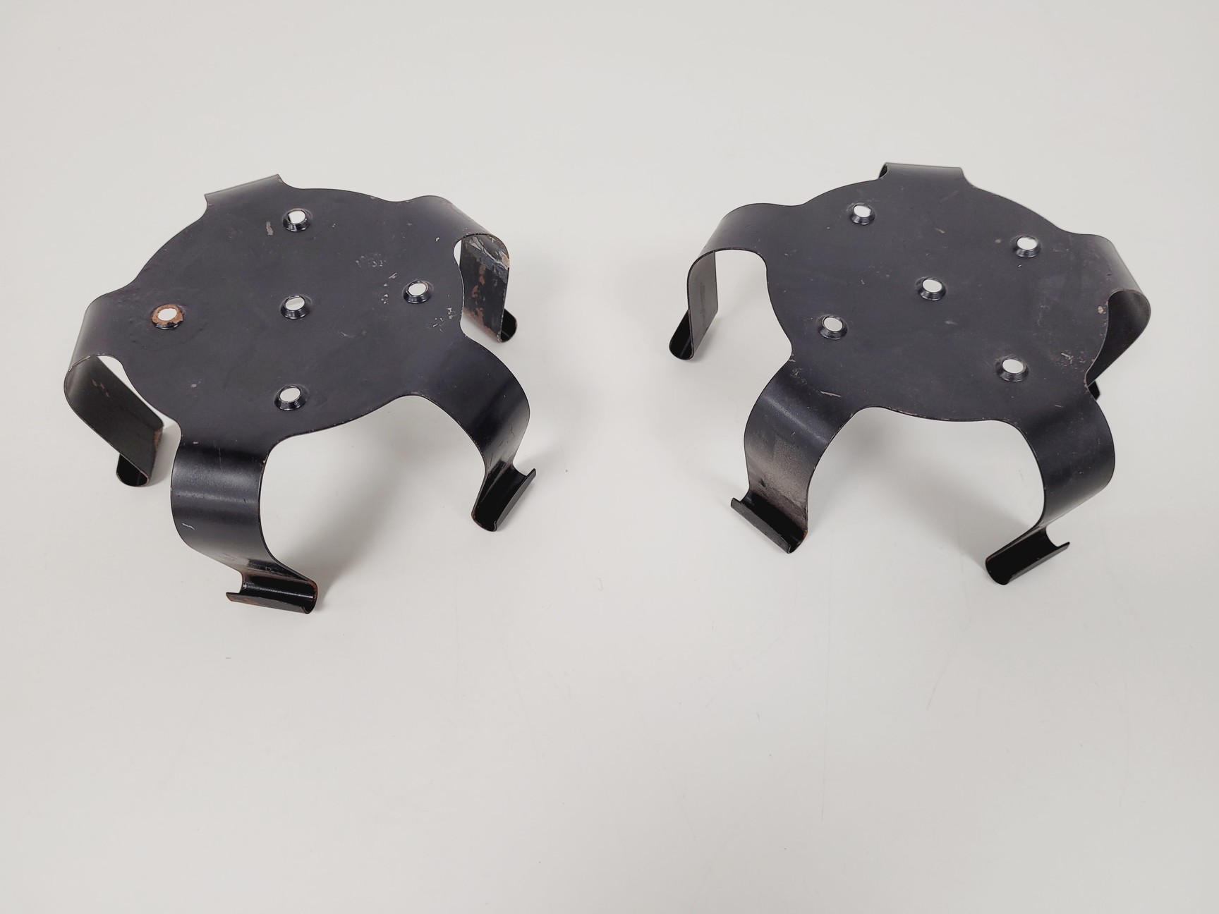 Image of 6 x Infors Fixed-configuration Platform Shaker Plates with Accessories