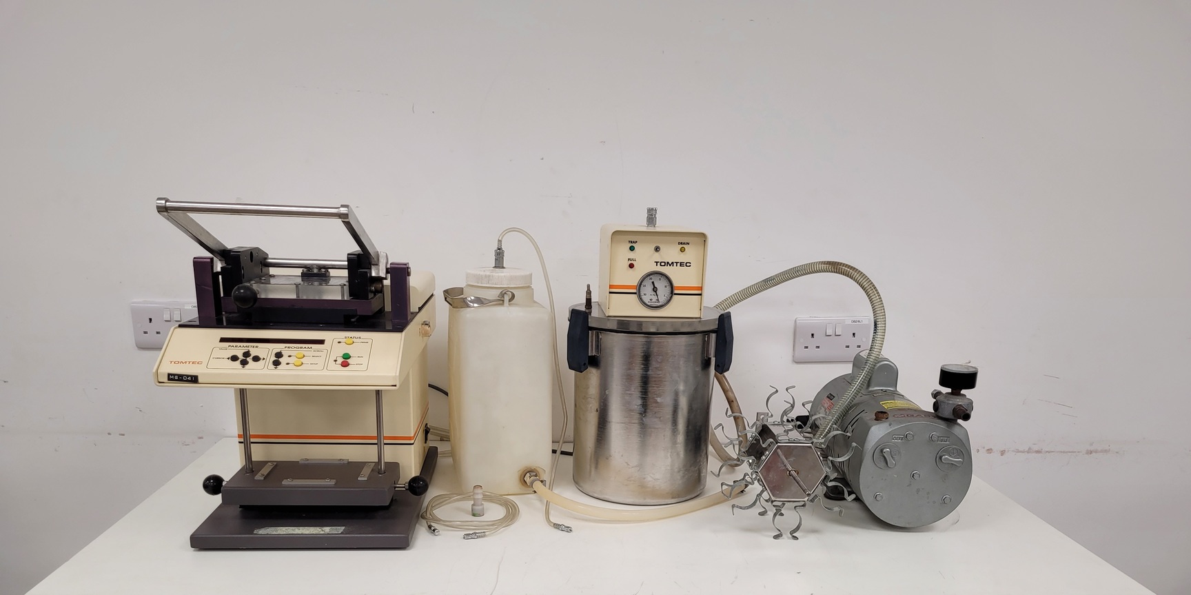 Image of Tomtec Cell Harvester 96 System - Mach 3 with Autotrap 24 & GAST Pump Lab