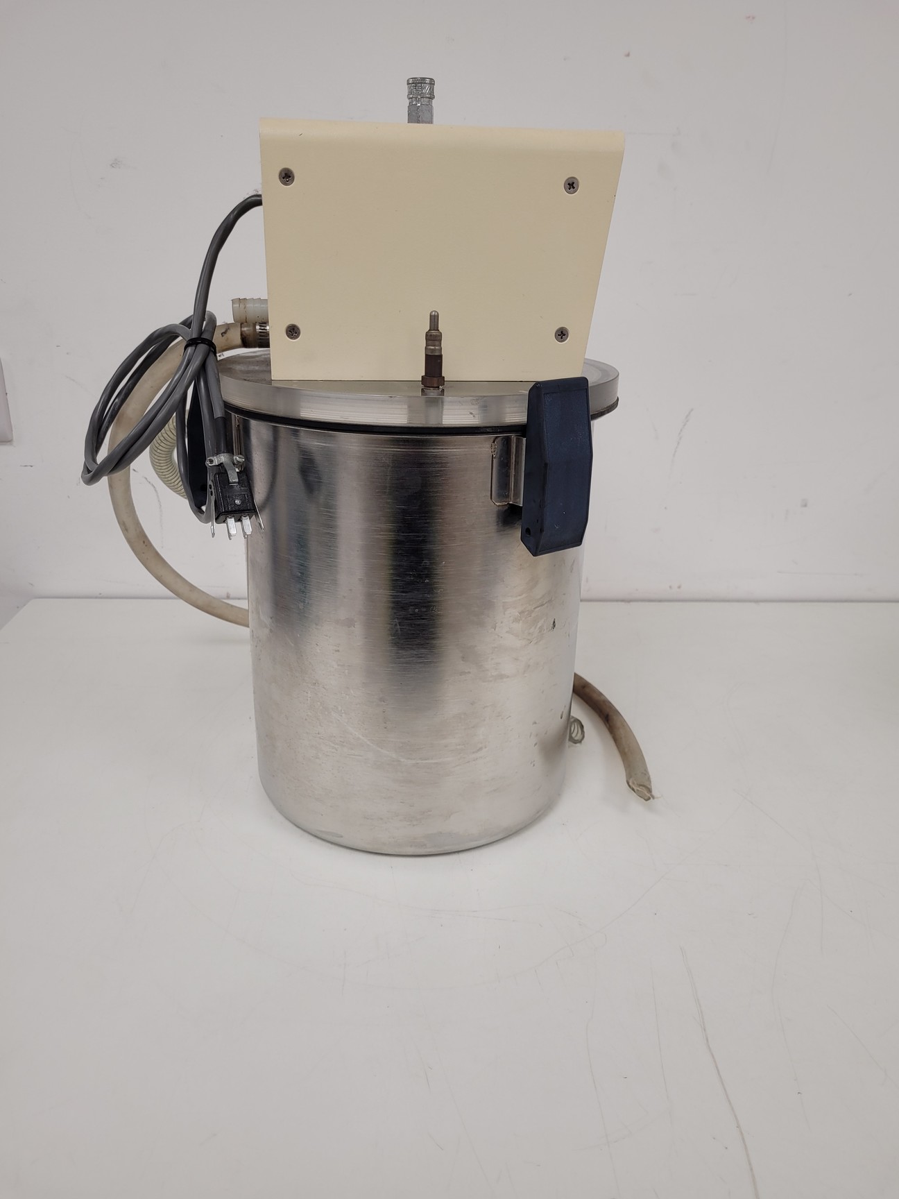 Image of Tomtec Cell Harvester 96 System - Mach 3 with Autotrap 24 & GAST Pump Lab