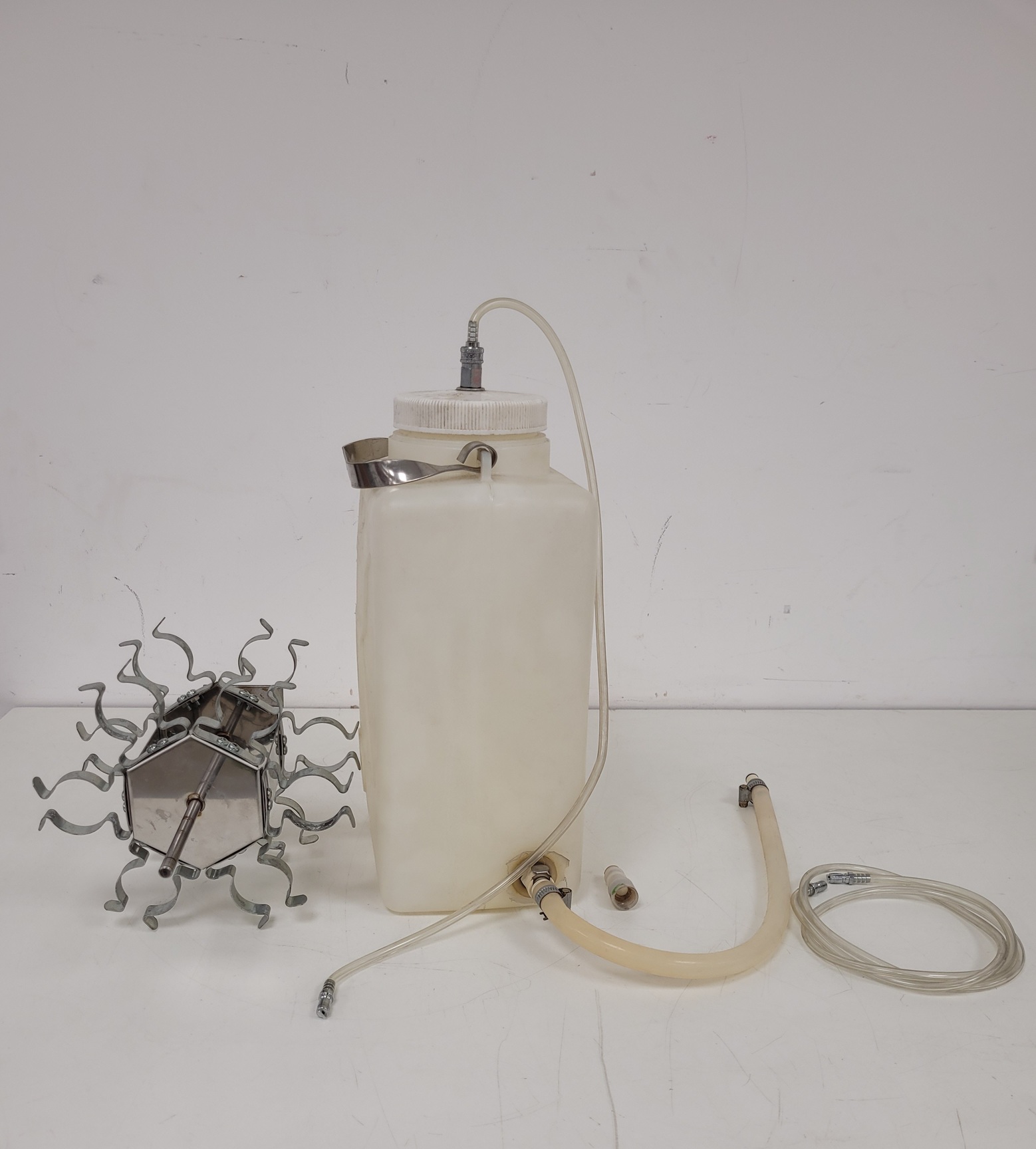 Image of Tomtec Cell Harvester 96 System - Mach 3 with Autotrap 24 & GAST Pump Lab
