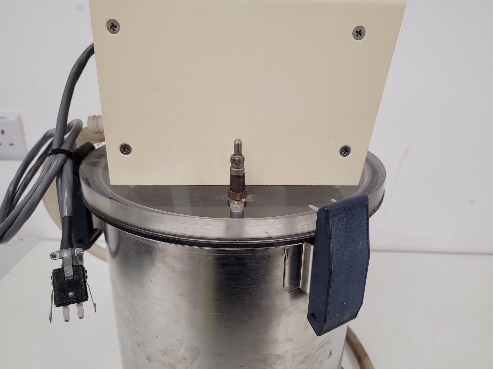 Image of Tomtec Cell Harvester 96 System - Mach 3 with Autotrap 24 & GAST Pump Lab
