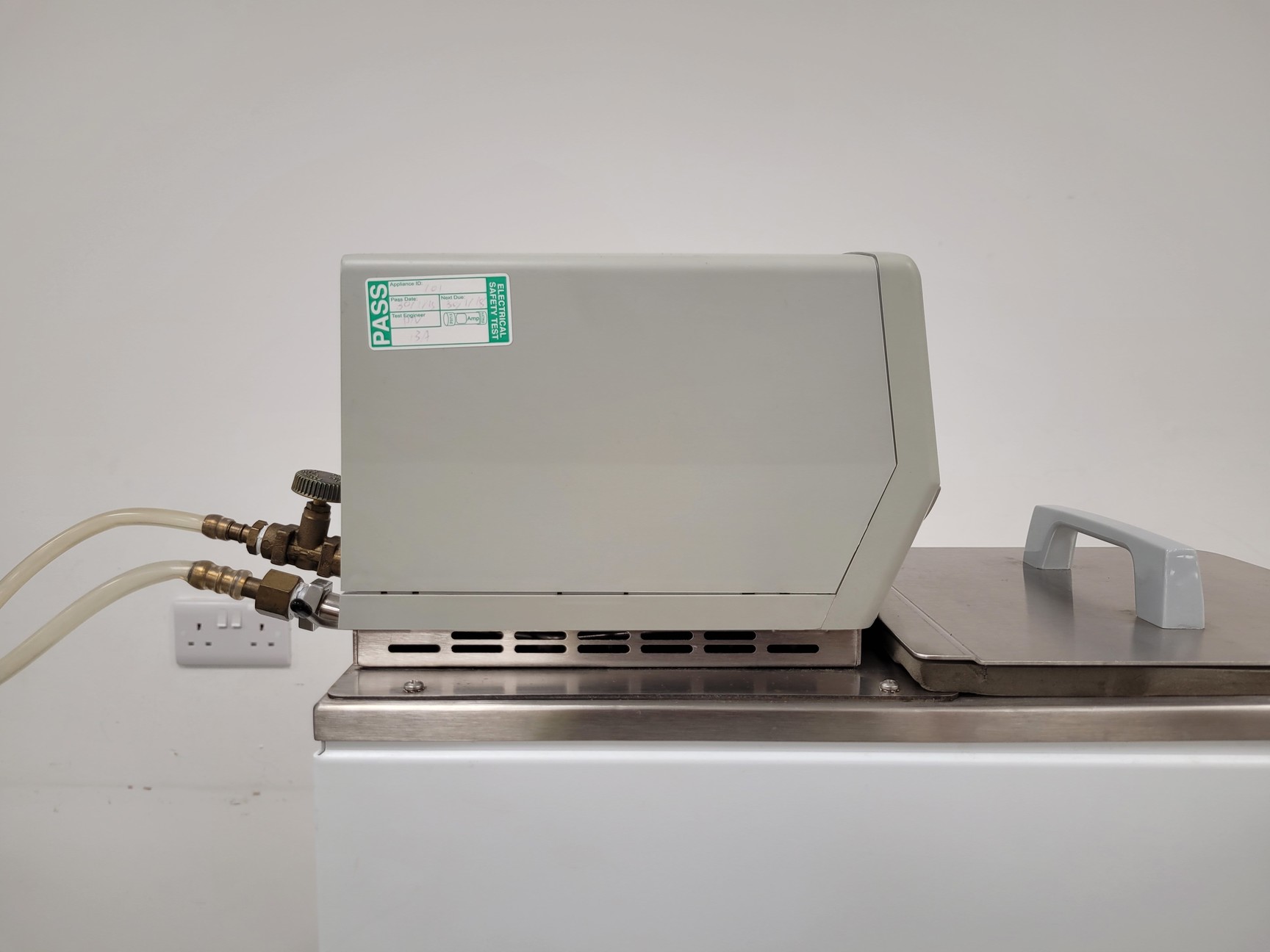 Image of Thermo Fisher Scientific NESLAB RTE 7 Circulating Water Bath Refrigerated Lab