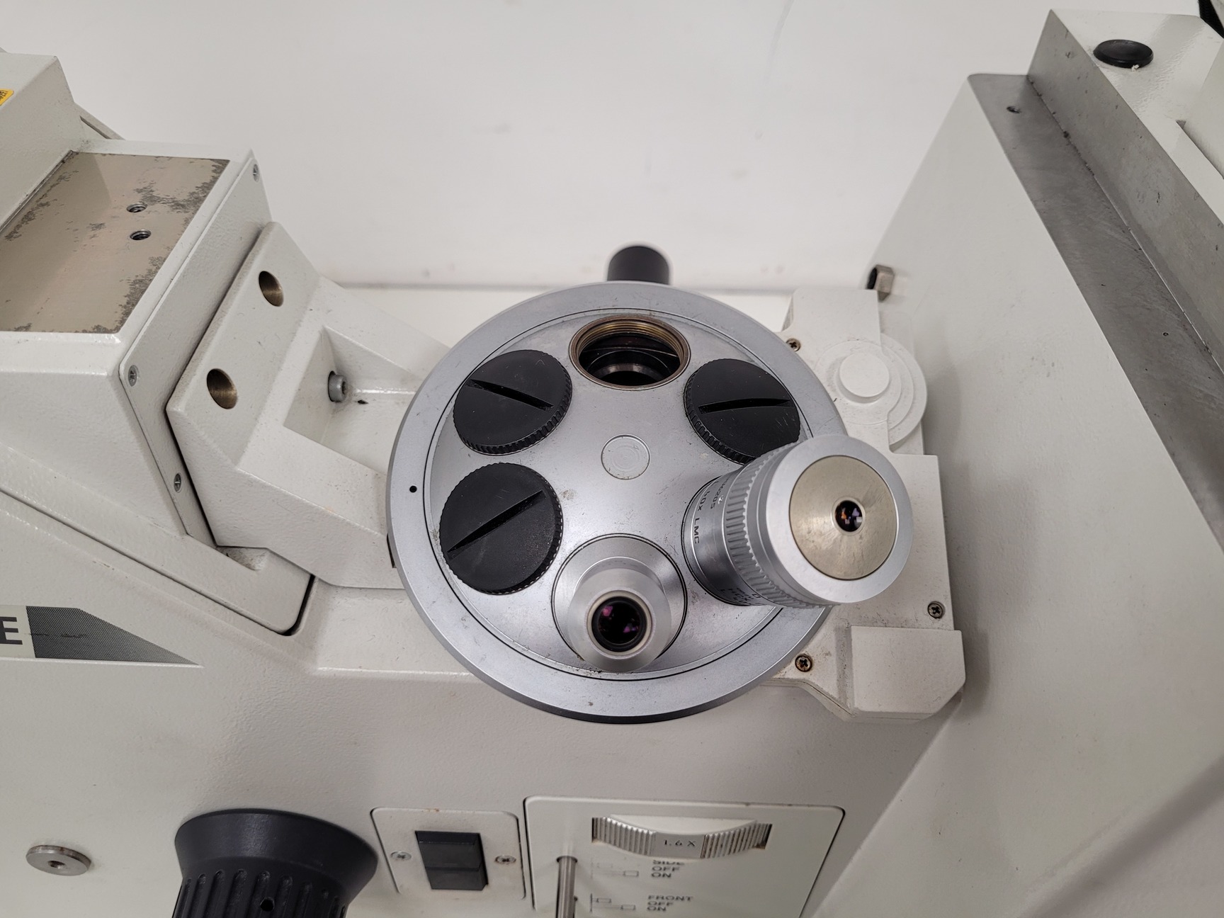 Image of Leica DM IRBE Inverted Motorised Microscope w/ 3 x Objectives HCX PL  Lab