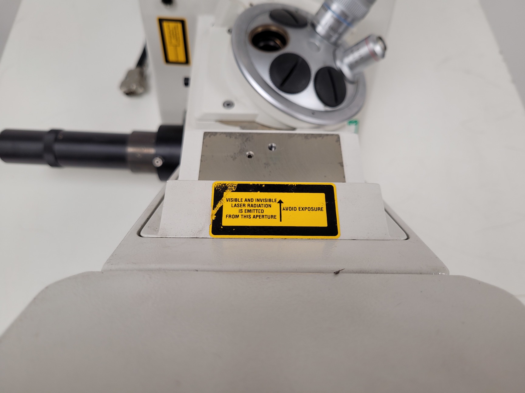 Image of Leica DM IRBE Inverted Motorised Microscope w/ 3 x Objectives HCX PL  Lab