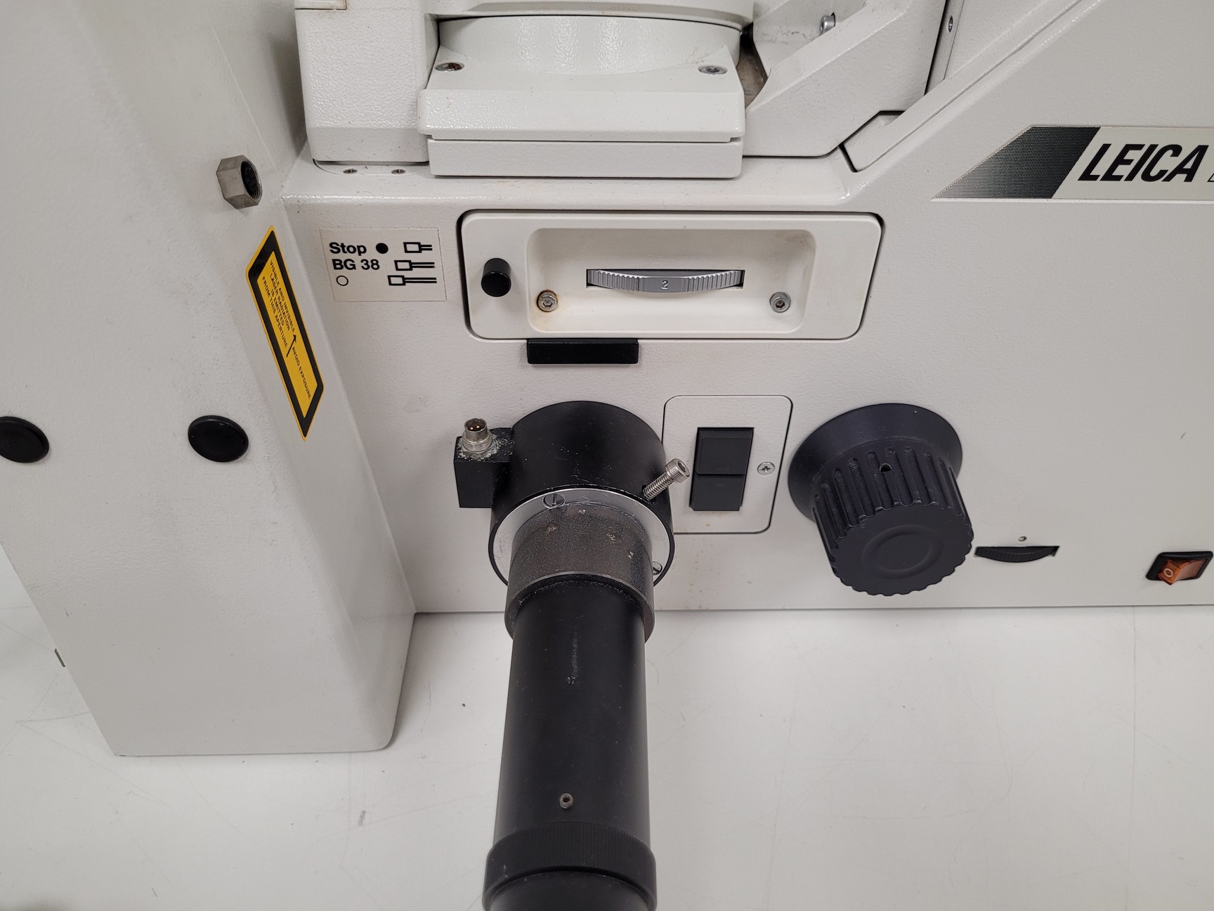 Image of Leica DM IRBE Inverted Motorised Microscope w/ 3 x Objectives HCX PL  Lab