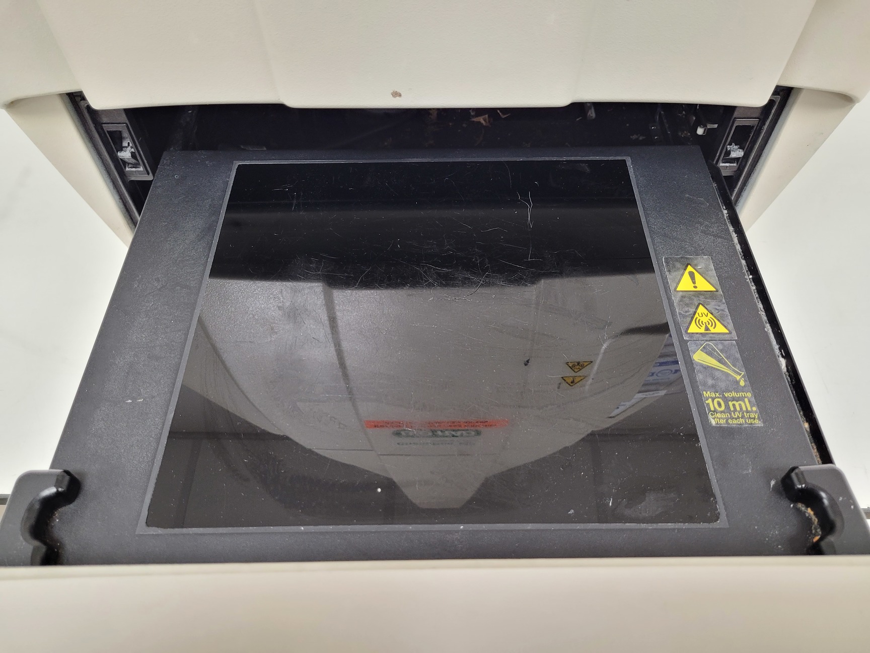 Image of Bio-Rad ChemiDoc MP Imaging System Universal Hood III Lab