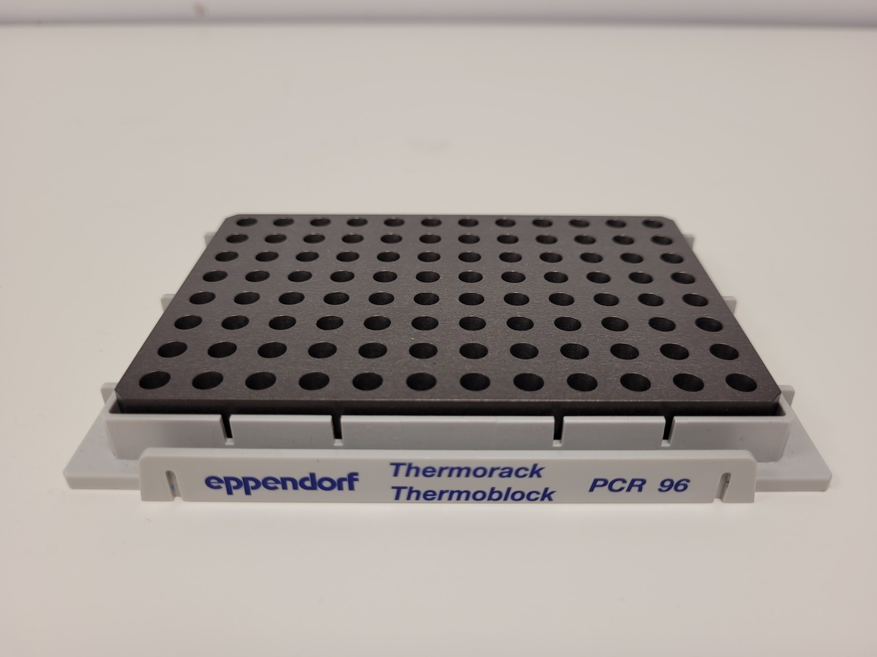 Image of Eppendorf epMotion 5075 Liquid Handling Robot System Lab