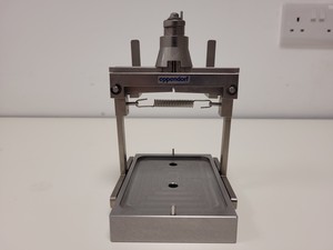 Thumbnail image of Eppendorf epMotion 5075 Liquid Handling Robot System Lab