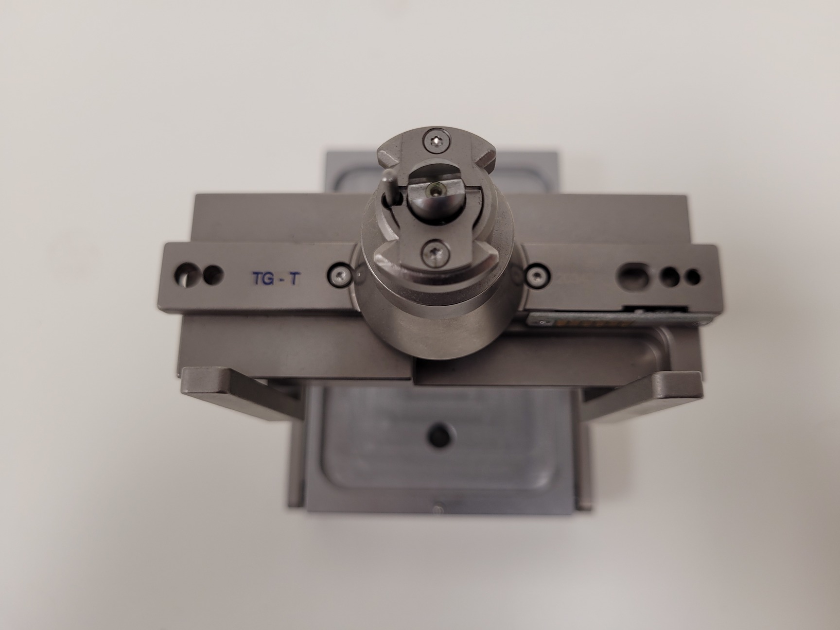 Image of Eppendorf epMotion 5075 Liquid Handling Robot System Lab