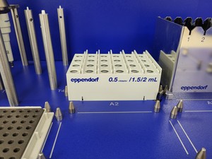 Thumbnail image of Eppendorf epMotion 5075 Liquid Handling Robot System Lab