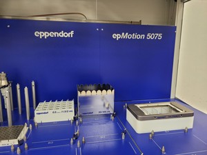 Thumbnail image of Eppendorf epMotion 5075 Liquid Handling Robot System Lab
