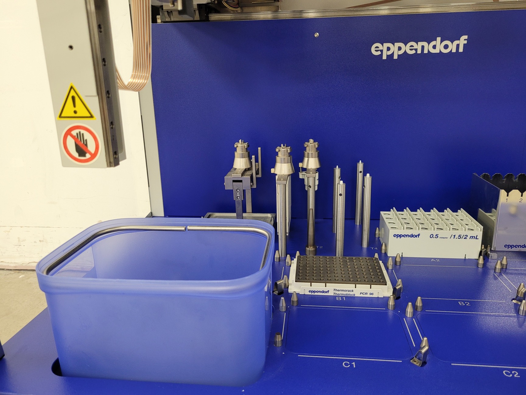 Image of Eppendorf epMotion 5075 Liquid Handling Robot System Lab