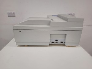 Thumbnail image of Perkin Elmer UV/VIS Spectrometer  Model - Lambda 25  Part no. L600000B Lab