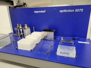 Thumbnail image of Eppendorf EpMotion 5075 LH Automated Liquid Handling System Computer Version Lab