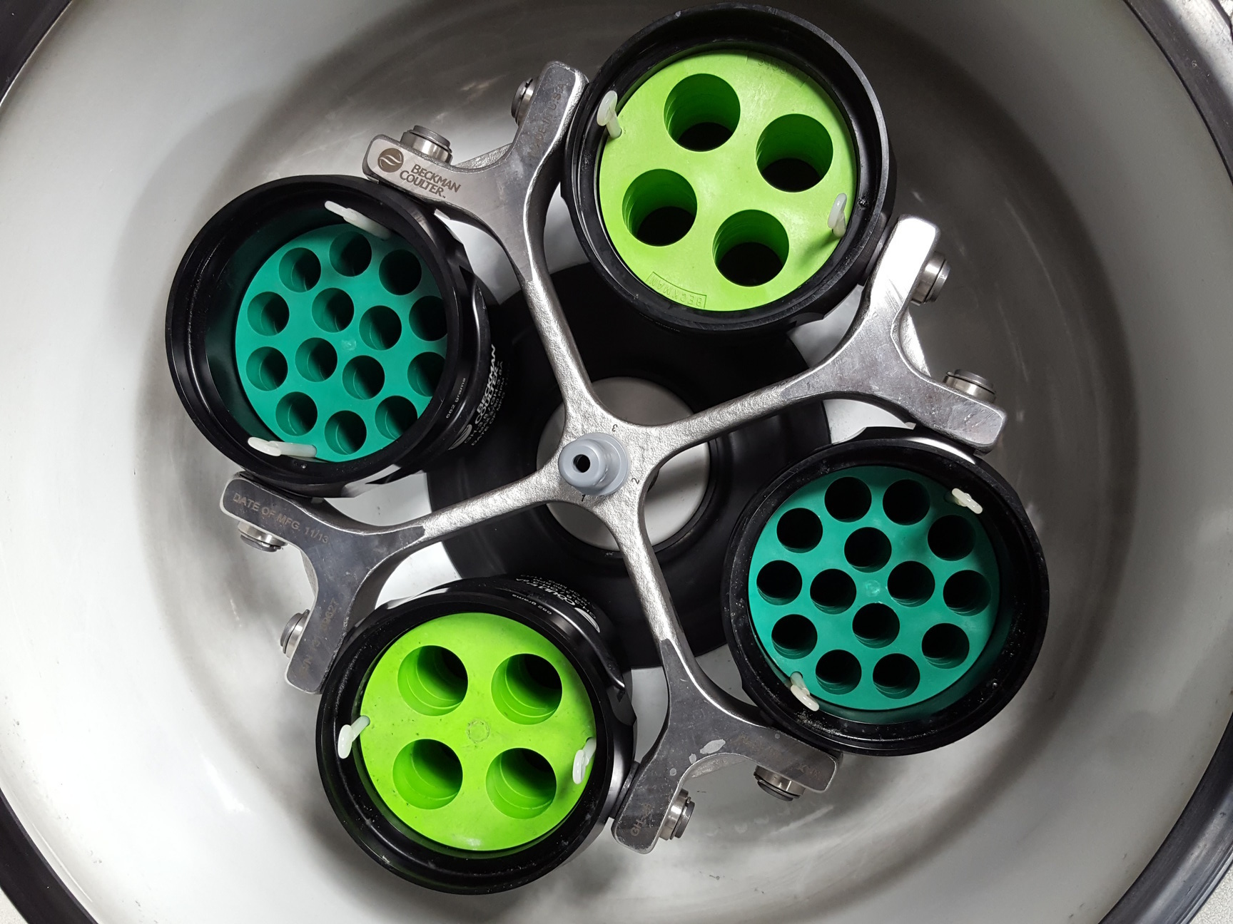 Image of Beckman Coulter GH-3.8 Rotor & 4 x GH-3.8/GH-3.8A 3750 RPM Centrifuge Buckets 